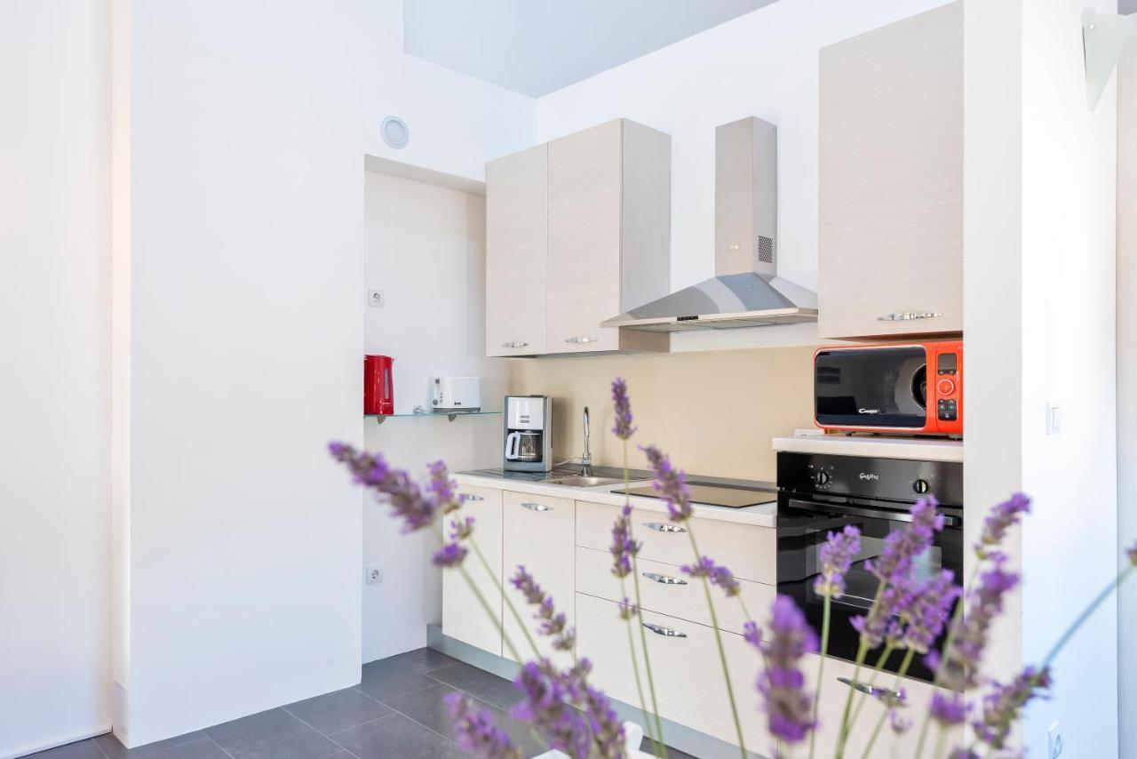 Lozna Residence Postira Zewnętrze zdjęcie